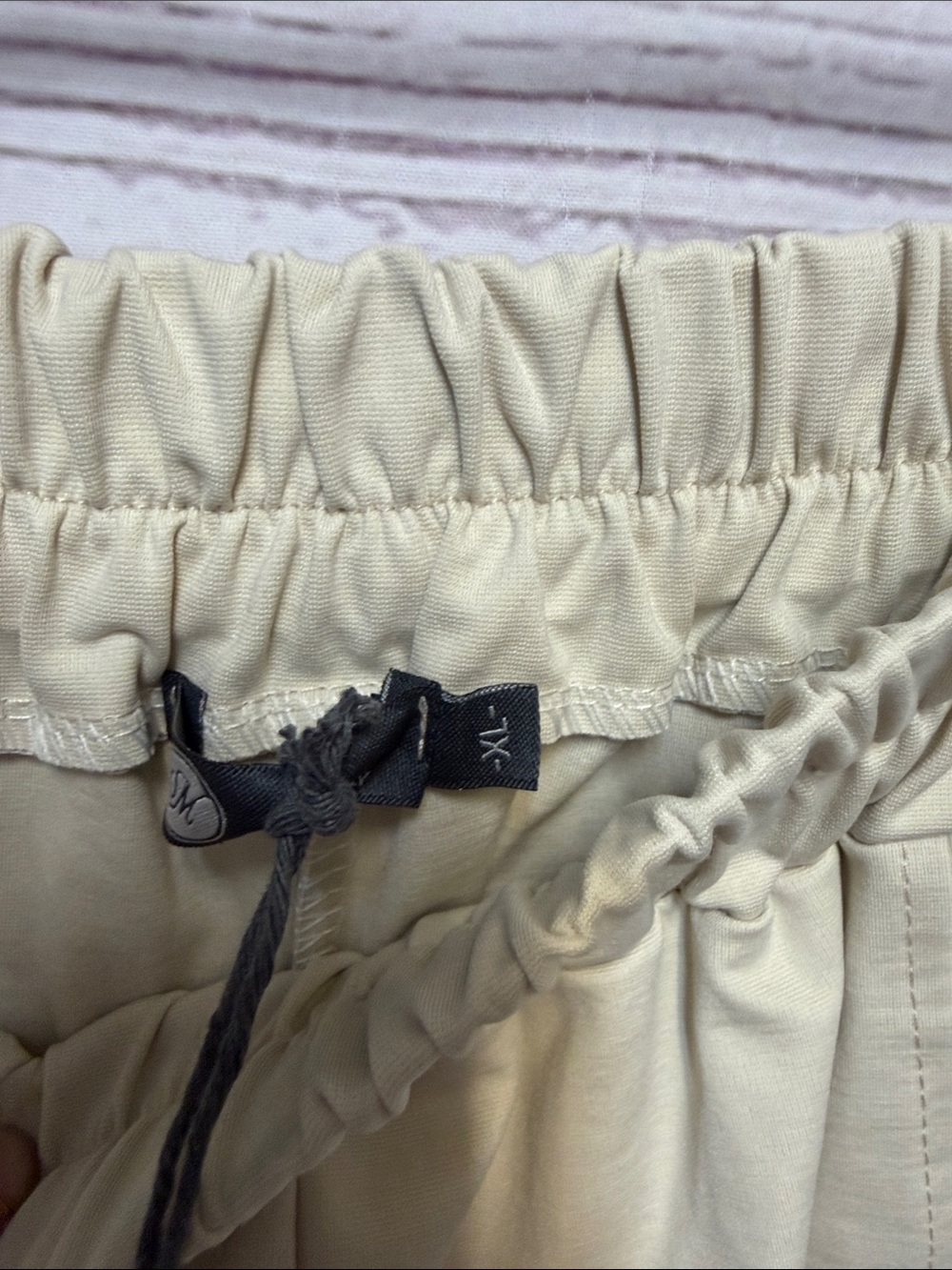 M made in italy Barrel pants nwt - Picture 3 of 8